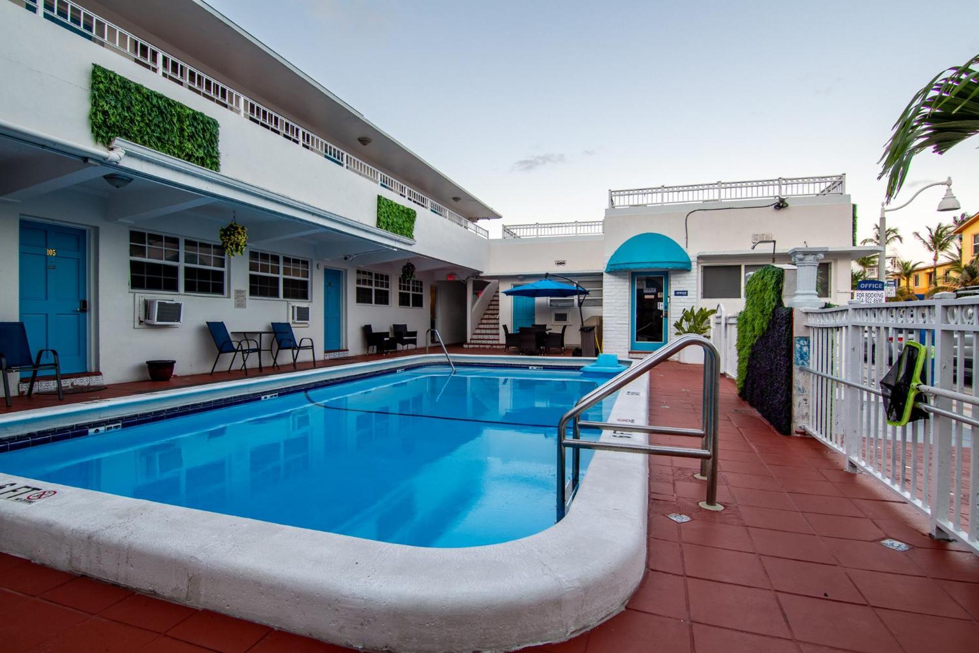 Pousada Suites Hollywood Exteriér fotografie