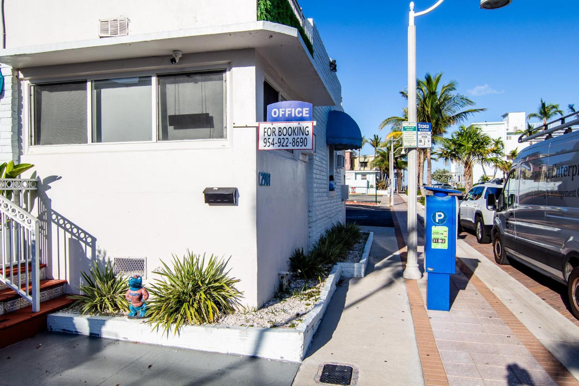 Pousada Suites Hollywood Exteriér fotografie
